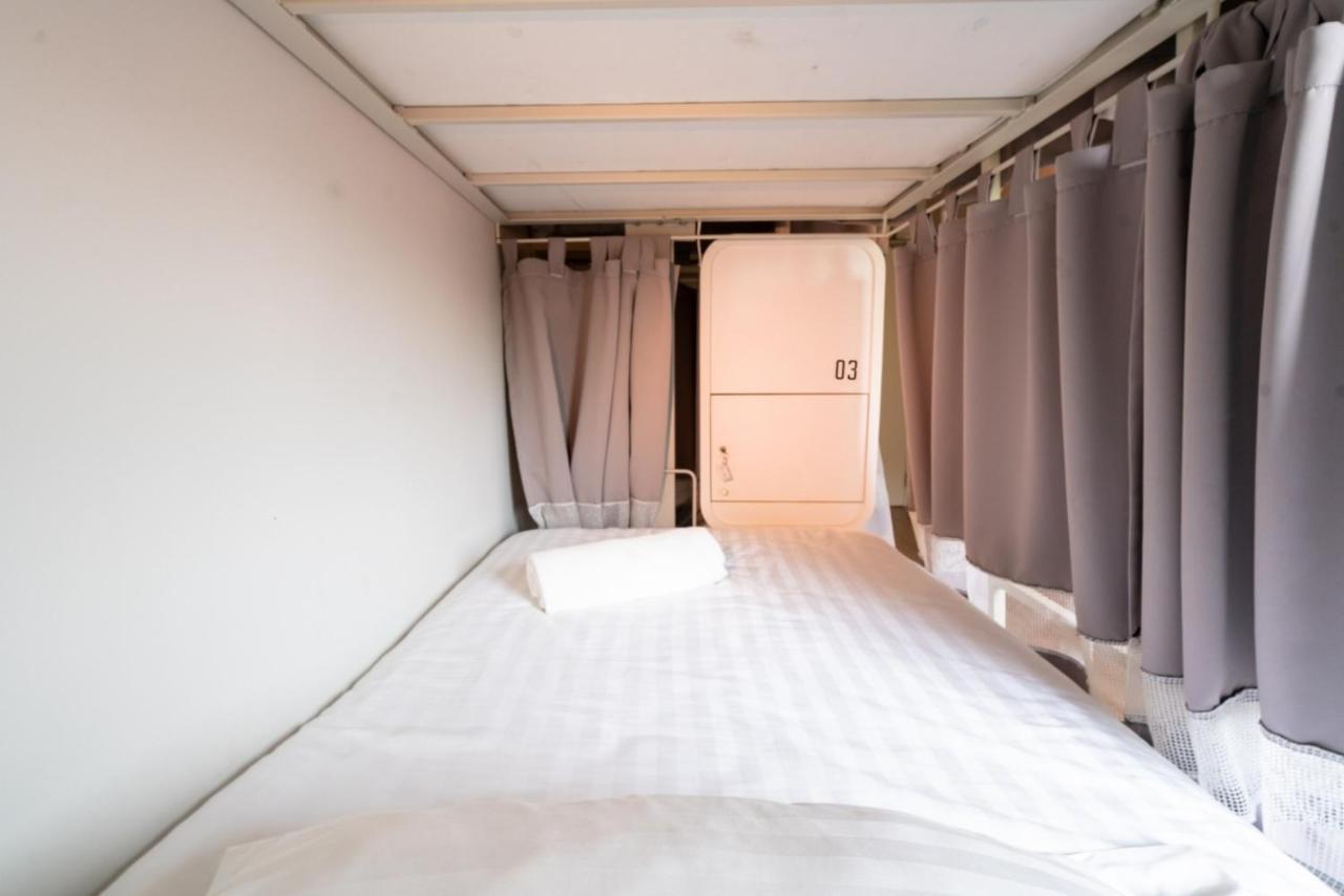 Bedspread Hostel (Adults Only) Bangkok Ngoại thất bức ảnh