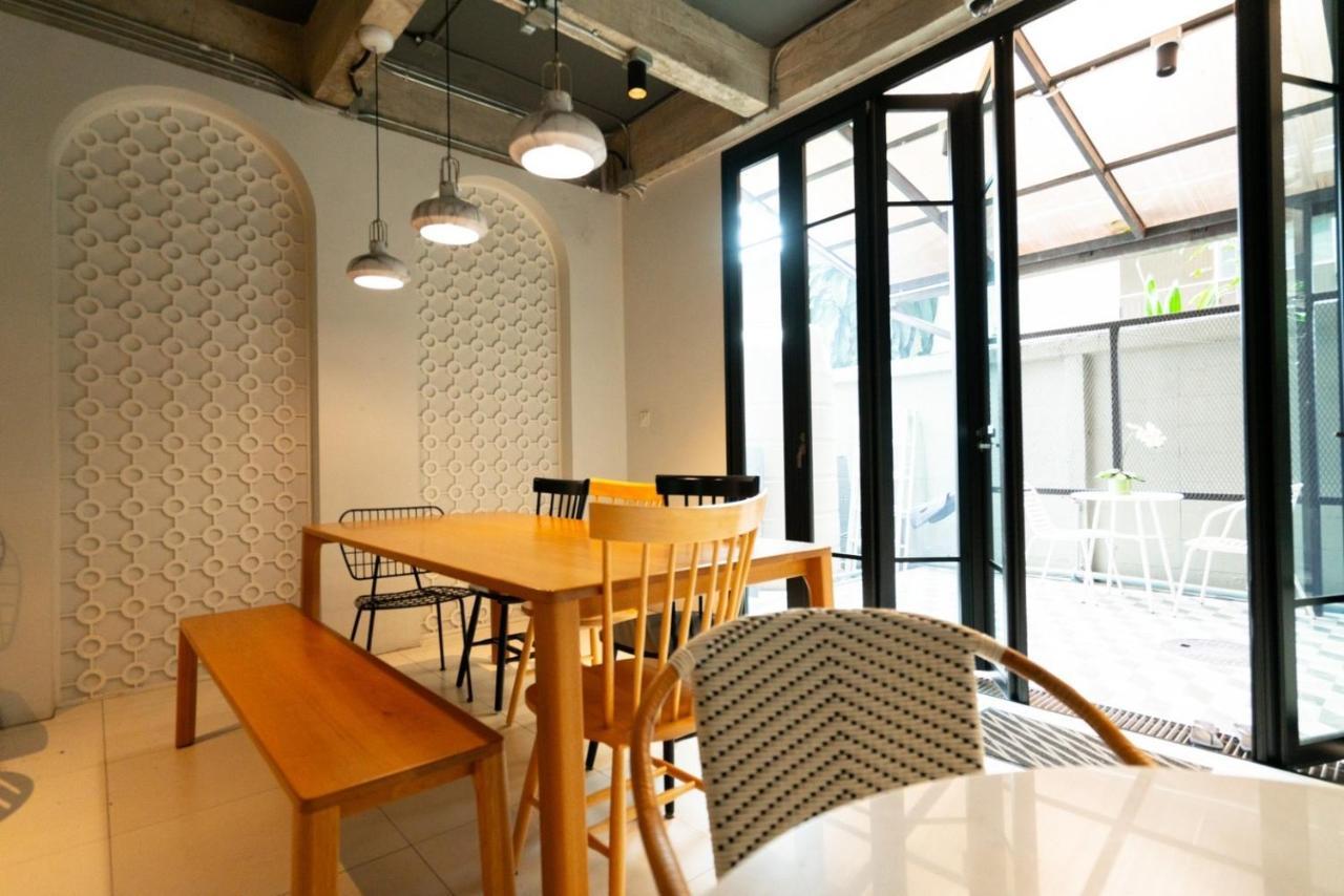 Bedspread Hostel (Adults Only) Bangkok Ngoại thất bức ảnh