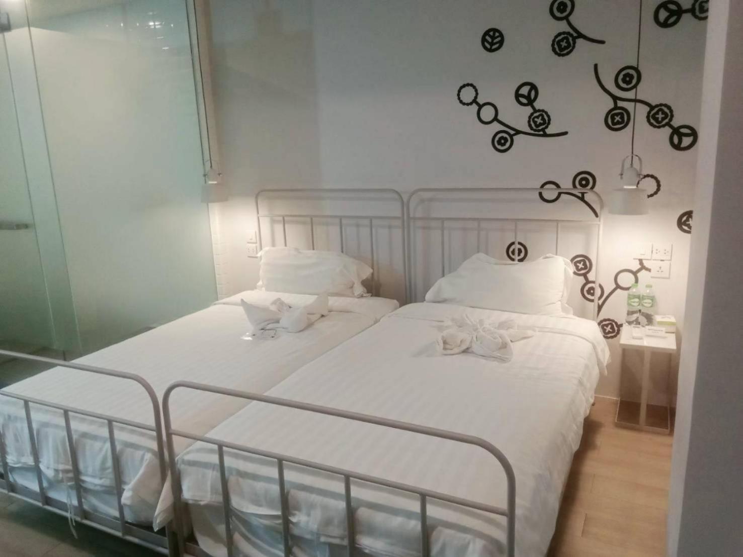 Bedspread Hostel (Adults Only) Bangkok Ngoại thất bức ảnh